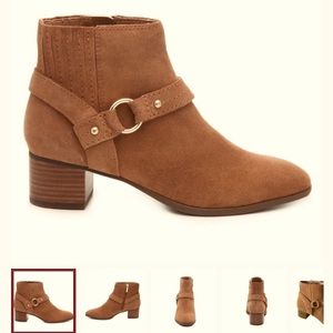 Essex Lane El-Jacey ankle bootie, Size 8